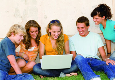 球场上发生了多个令人惊叹的瞬间