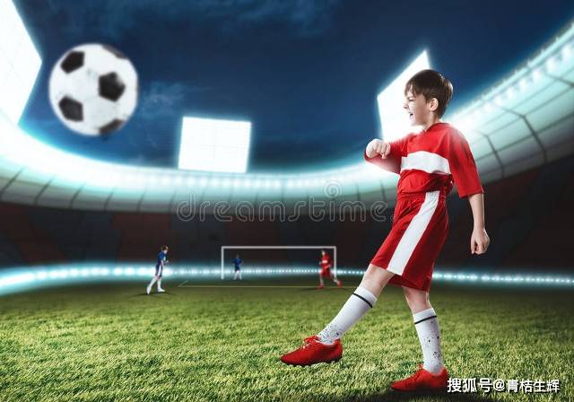 2025世俱杯时间-球员们短暂休息，现场气氛紧张刺激